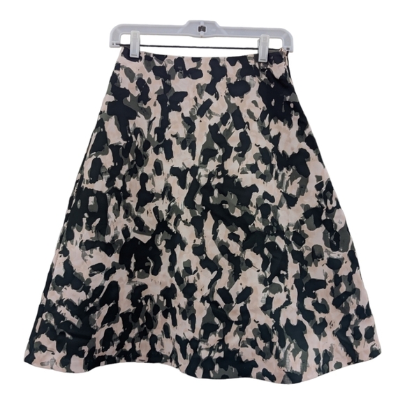 H&M A-Line Flare Fatigue Camouflage￼ Skater Skirt New With Tags Size 4 - Picture 1 of 3